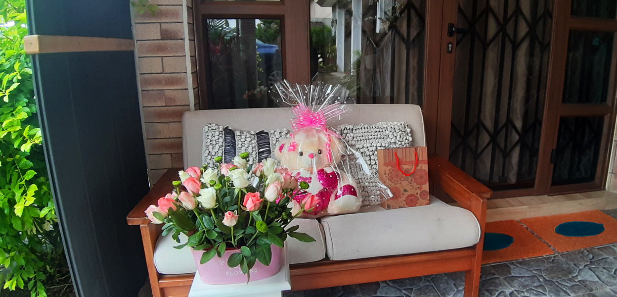 Covid-19 Stay Home Stay Safe - Safe flower delivery Mauritius